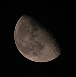 � W. Ransburg; Diese Aufnahme wurde durch den William Fluorstar 110 gemacht, als der Mond nur 10� �ber dem Horizont war.