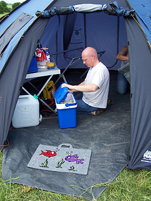 � N. Kloth 2006